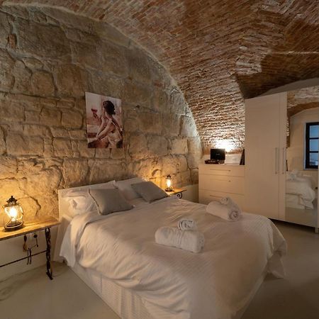 Апартаменти 5* Luxury In Unirii Square. Клуж-Напока Екстер'єр фото