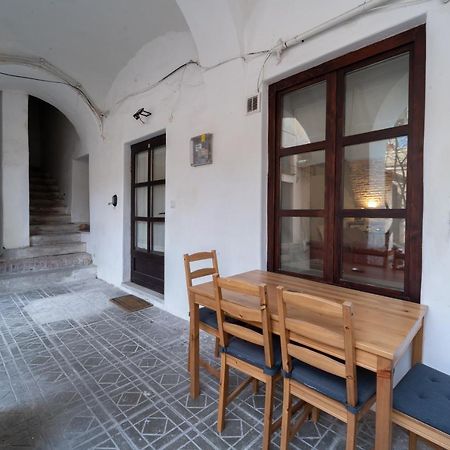 Апартаменти 5* Luxury In Unirii Square. Клуж-Напока Екстер'єр фото